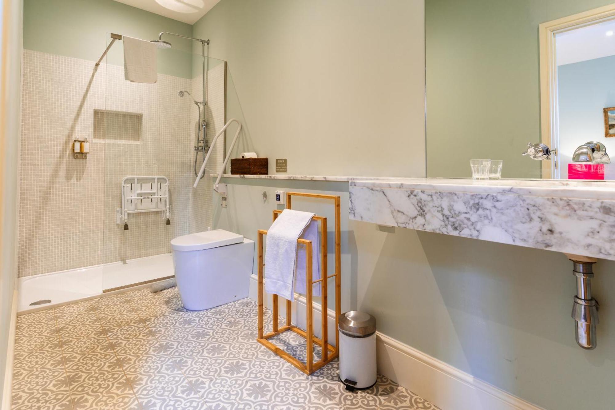 Chippenham Park Garden Rooms Екстер'єр фото